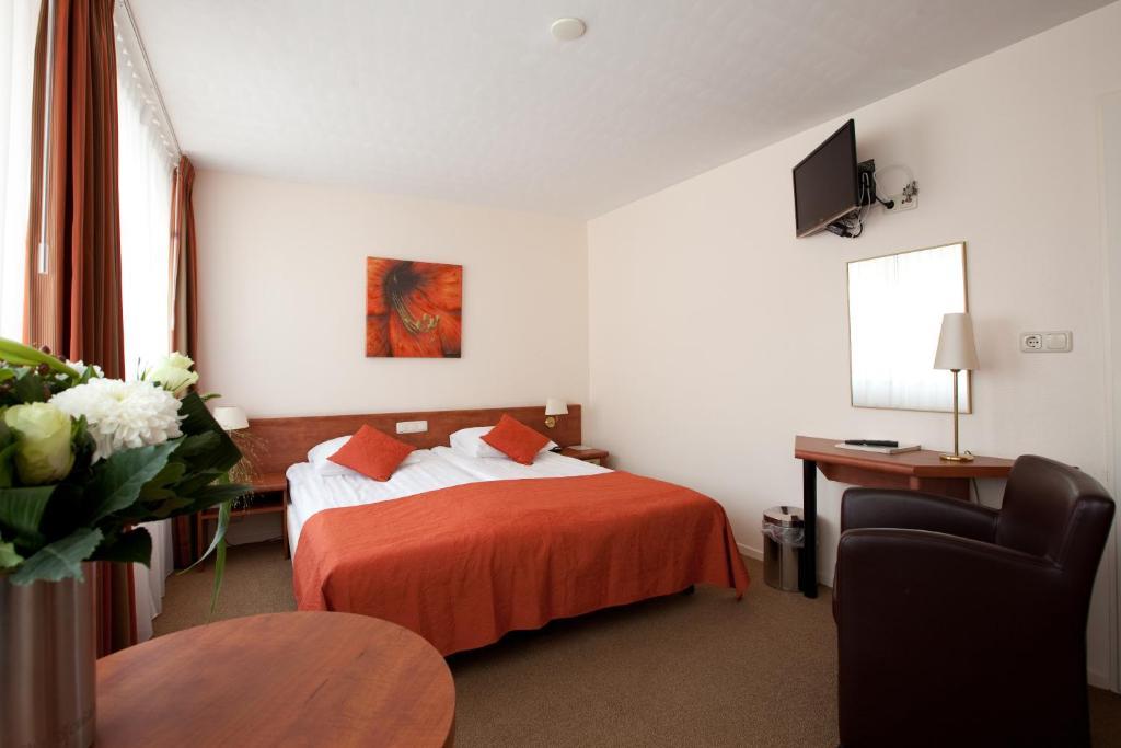Hotel Victoria Bergen aan Zee Habitación foto